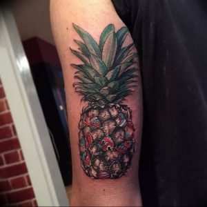 фото тату ананас 24.04.2019 №191 - tattoo pineapple - tattoo-photo.ru