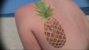 фото тату ананас 24.04.2019 №196 - tattoo pineapple - tattoo-photo.ru