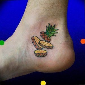 фото тату ананас 24.04.2019 №243 - tattoo pineapple - tattoo-photo.ru