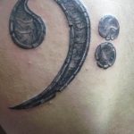 фото тату басовый ключ 01.05.2019 №091 - tattoo bass clef - tattoo-photo.ru