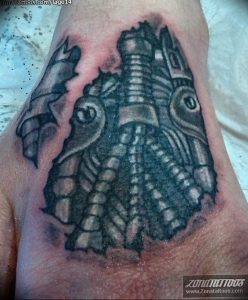 фото тату биомеханика на руке 06.04.2019 №014 - tattoo biomechanics on h - tattoo-photo.ru