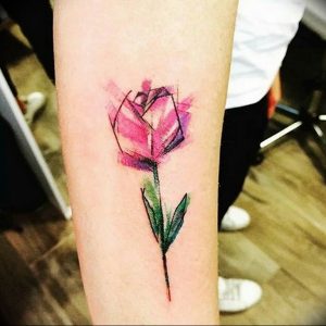 фото тату в виде тюльпана 06.04.2019 №003 - tulip tattoo - tattoo-photo.ru