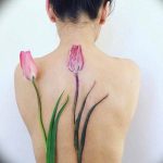 фото тату в виде тюльпана 06.04.2019 №019 - tulip tattoo - tattoo-photo.ru