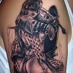 фото тату воин женщина амазонка 17.04.2019 №082 - tattoo woman warrior - tattoo-photo.ru