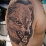 фото тату волчий оскал 01.05.2019 №016 - wolf grin tattoo - tattoo-photo.ru