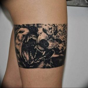 фото тату волчий оскал 01.05.2019 №027 - wolf grin tattoo - tattoo-photo.ru