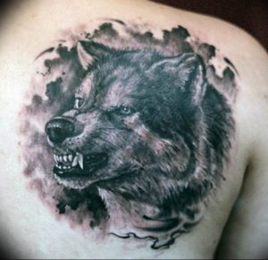 фото тату волчий оскал 01.05.2019 №030 - wolf grin tattoo - tattoo-photo.ru