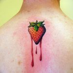 фото тату клубника 10.04.2019 №037 - strawberry tattoo - tattoo-photo.ru