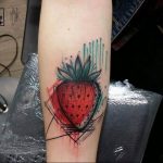 фото тату клубника 10.04.2019 №045 - strawberry tattoo - tattoo-photo.ru