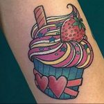 фото тату клубника 10.04.2019 №111 - strawberry tattoo - tattoo-photo.ru