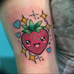 фото тату клубника 10.04.2019 №115 - strawberry tattoo - tattoo-photo.ru