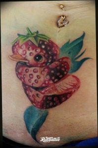 фото тату клубника 10.04.2019 №135 - strawberry tattoo - tattoo-photo.ru
