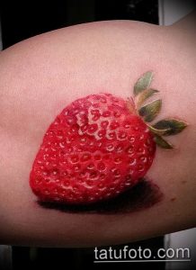 фото тату клубника 10.04.2019 №152 - strawberry tattoo - tattoo-photo.ru