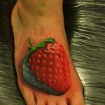 фото тату клубника 10.04.2019 №165 - strawberry tattoo - tattoo-photo.ru