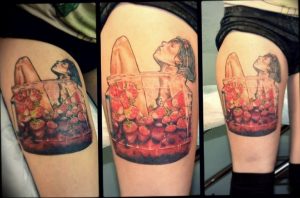фото тату клубника 10.04.2019 №178 - strawberry tattoo - tattoo-photo.ru