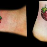 фото тату клубника 10.04.2019 №196 - strawberry tattoo - tattoo-photo.ru