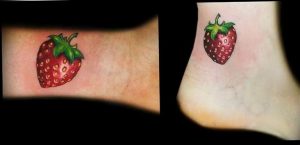 фото тату клубника 10.04.2019 №196 - strawberry tattoo - tattoo-photo.ru