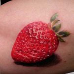 фото тату клубника 10.04.2019 №198 - strawberry tattoo - tattoo-photo.ru