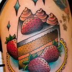 фото тату клубника 10.04.2019 №244 - strawberry tattoo - tattoo-photo.ru