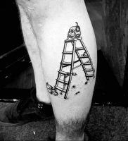 фото тату лестница 15.04.2019 №009 — tattoo ladder — tattoo-photo.ru