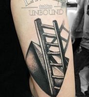 фото тату лестница 15.04.2019 №011 — tattoo ladder — tattoo-photo.ru