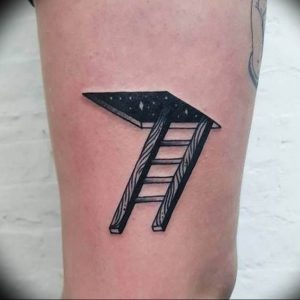 фото тату лестница 15.04.2019 №020 - tattoo ladder - tattoo-photo.ru