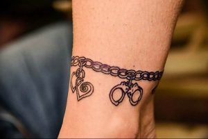 фото тату на ноге оберег 03.04.2019 №007 - leg tattoo charm - tattoo-photo.ru