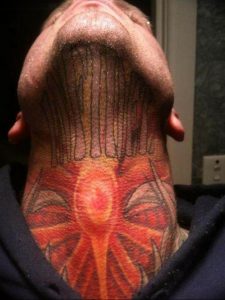 фото тату на шее биомеханика 06.04.2019 №028 - tattoo biomechaniс - tattoo-photo.ru