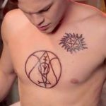фото тату обереги на груди 03.04.2019 №023 - tattoo amulets on chest - tattoo-photo.ru