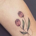 фото тату тюльпан 06.04.2019 №016 - tattoo tulip - tattoo-photo.ru