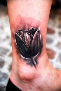 фото тату тюльпан 06.04.2019 №019 - tattoo tulip - tattoo-photo.ru