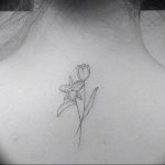 фото тату тюльпан 06.04.2019 №022 - tattoo tulip - tattoo-photo.ru