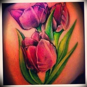 фото тату тюльпан 06.04.2019 №059 - tattoo tulip - tattoo-photo.ru