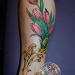 фото тату тюльпан 06.04.2019 №080 - tattoo tulip - tattoo-photo.ru