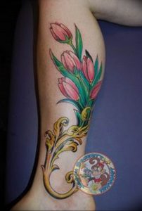 фото тату тюльпан 06.04.2019 №080 - tattoo tulip - tattoo-photo.ru