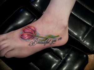 фото тату тюльпан на ноге 06.04.2019 №001 - tattoo tulip on foot - tattoo-photo.ru