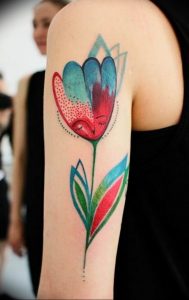 фото тату тюльпан на руке 06.04.2019 №011 - tattoo tulip on hand - tattoo-photo.ru