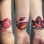 фото тату тюльпан у мужчин 06.04.2019 №001 - tattoo tulip for men - tattoo-photo.ru