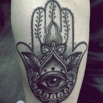 фото хамса оберег тату 03.04.2019 №007 - hamsa charm tattoo - tattoo-photo.ru