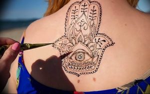 фото хамса оберег тату 03.04.2019 №019 - hamsa charm tattoo - tattoo-photo.ru