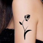 фото черный тюльпан тату 06.04.2019 №008 - black tulip tattoo - tattoo-photo.ru