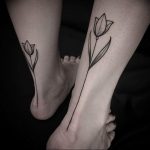фото черный тюльпан тату 06.04.2019 №013 - black tulip tattoo - tattoo-photo.ru