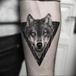 Фото тату волк 20.05.2019 №145 - photo tattoo wolf - tattoo-photo.ru