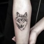 Фото тату волк 20.05.2019 №191 - photo tattoo wolf - tattoo-photo.ru
