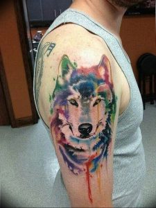Фото тату волк 20.05.2019 №370 - photo tattoo wolf - tattoo-photo.ru