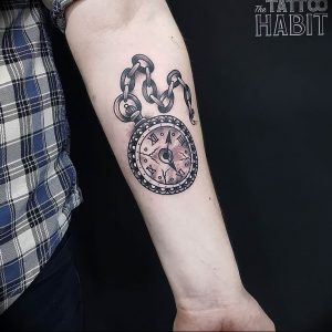 Фото тату часы 20.05.2019 №072 - photo tattoo watch - tattoo-photo.ru