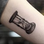Фото тату часы 20.05.2019 №172 - photo tattoo watch - tattoo-photo.ru