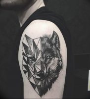 Фото тату волк 20.05.2019 №025 — photo tattoo wolf — tattoo-photo.ru