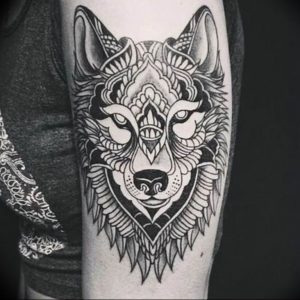 Фото тату волк 20.05.2019 №031 - photo tattoo wolf - tattoo-photo.ru
