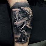 Фото тату волк 20.05.2019 №038 - photo tattoo wolf - tattoo-photo.ru